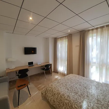 Campoamor 8 * Valencia